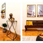 Florentine Palazzo,4 bedrooms,Historic Center apt